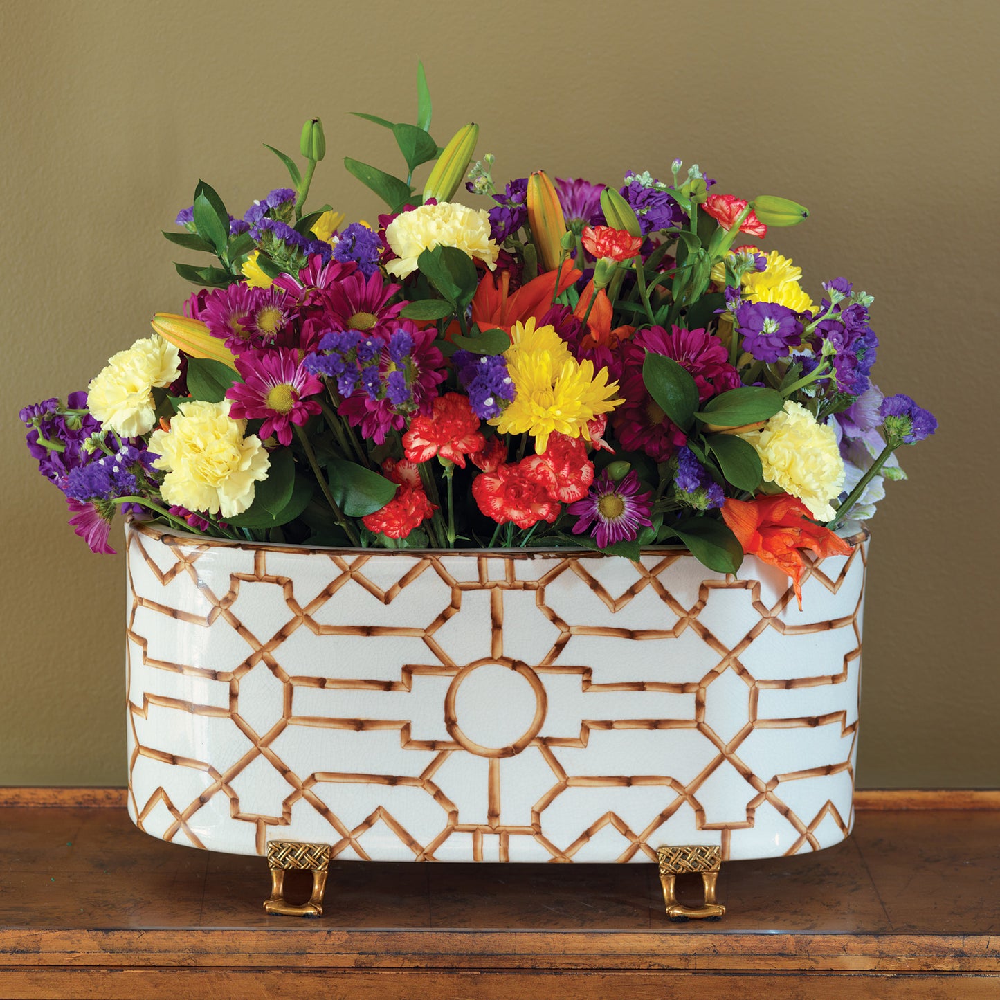 Baldwin White Oval Planter
