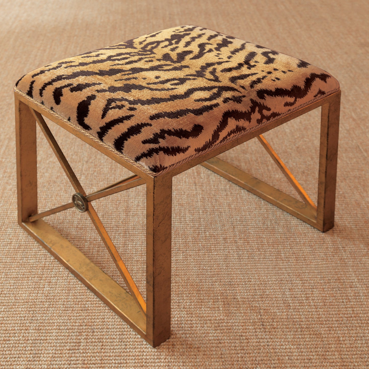 Medallion Gold Le Tigre Natural Single Bench Kit