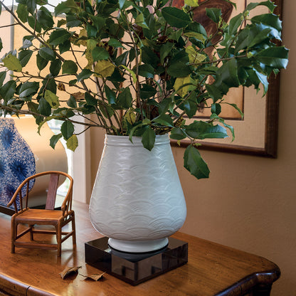 Onyx Lucite Square Stand 8" (set of 2)