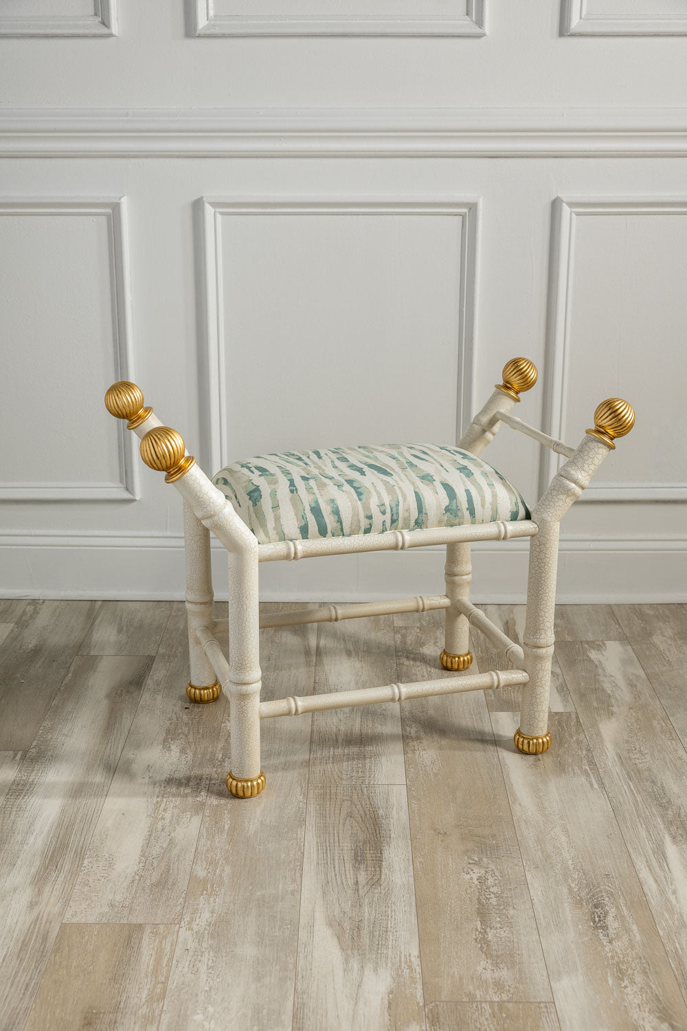 Boca White Wildcrest Moss Bench